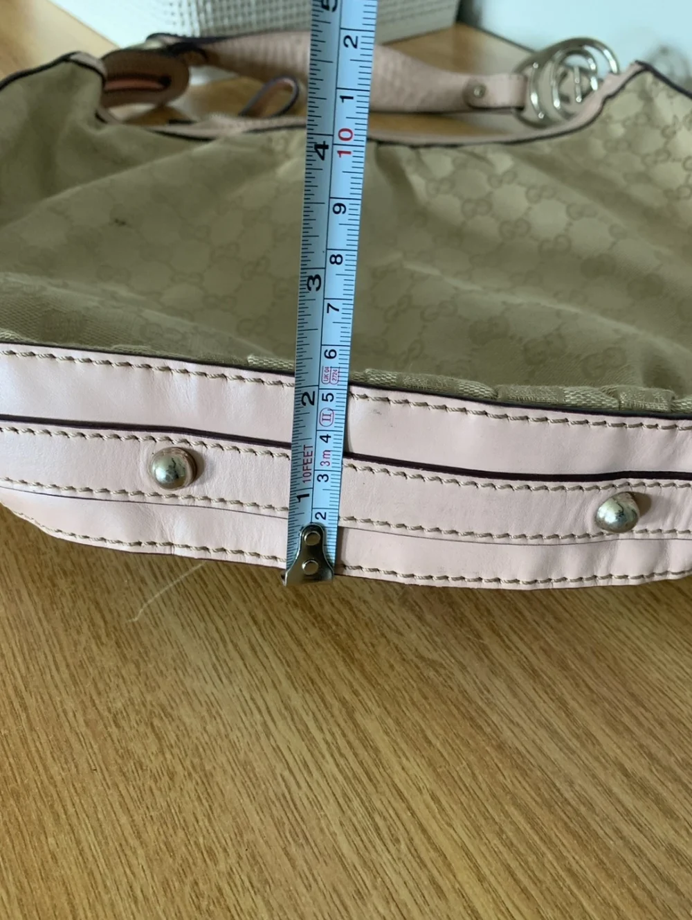 GUCCI/Ebony GG Canvas Interlocking G Medium Hobo Bag. - Picture 16 of 16